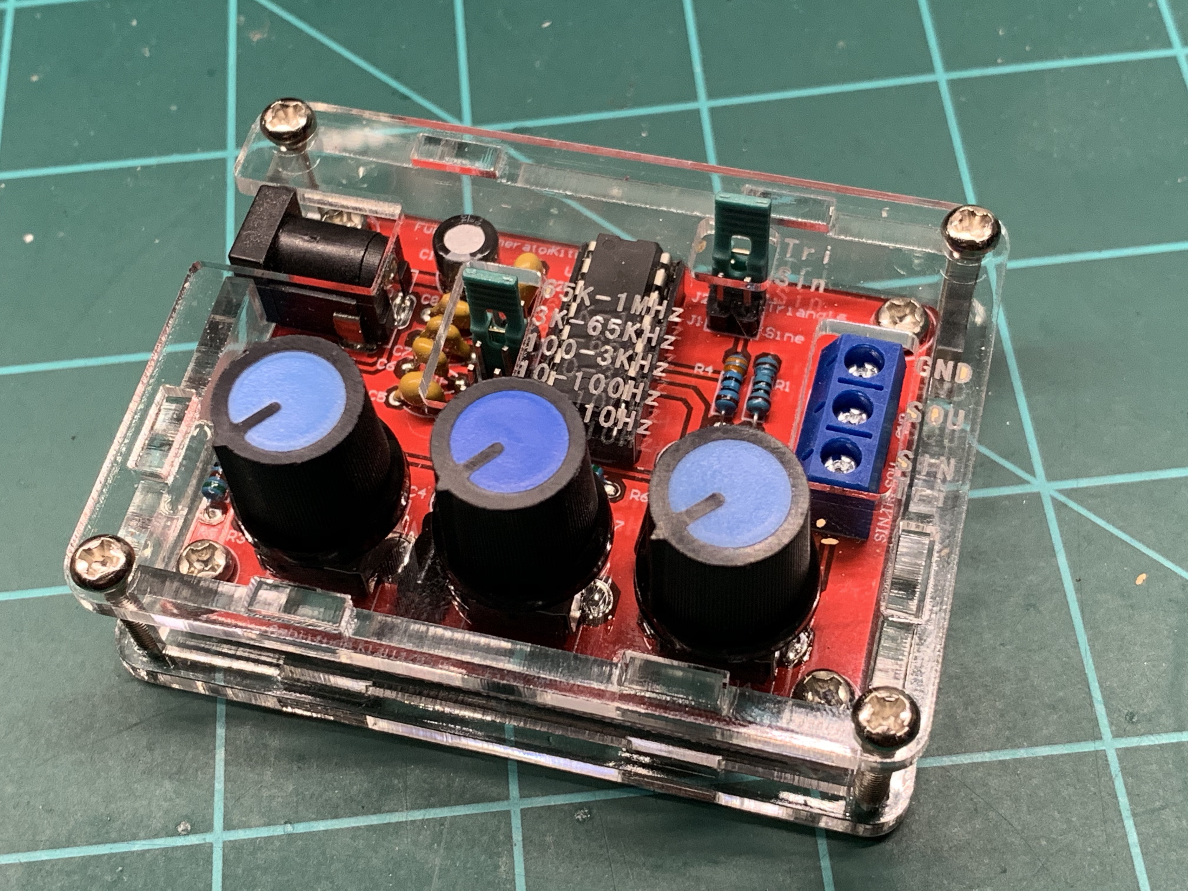 Xq5IxZNRTmeyq4pfvQ0eUg